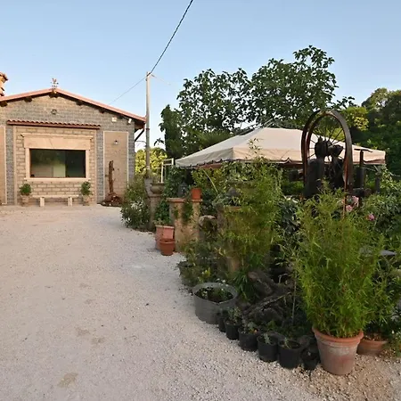 Le Fontane - Di Bolsena * Grotte di Castro